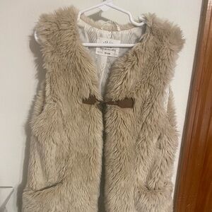 Zara Girls Outerwear Faux Fur Vest sz 9/10